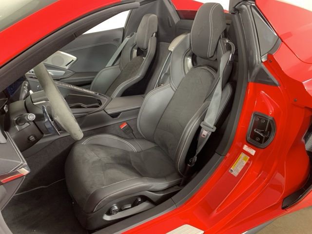 Used 2025 Chevrolet Corvette Z06 RWD image 26