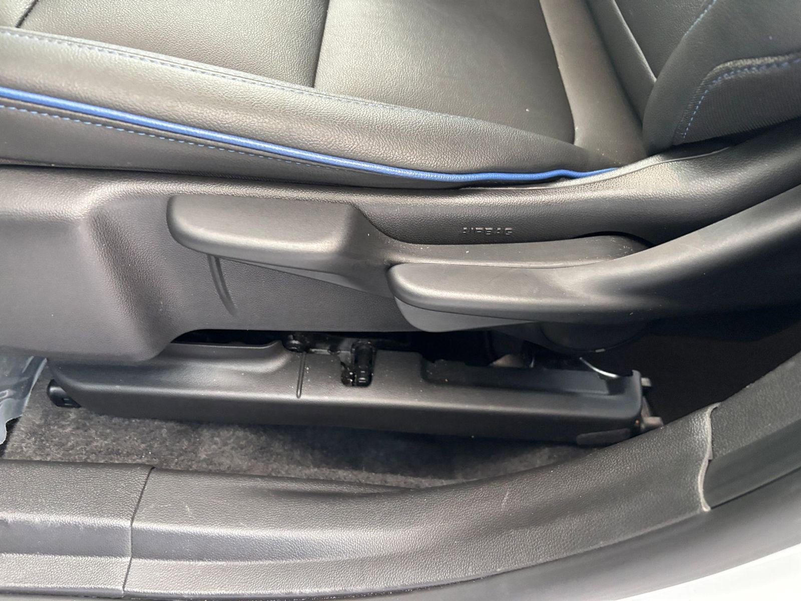 Used 2025 Buick Envista Sport Touring image 23