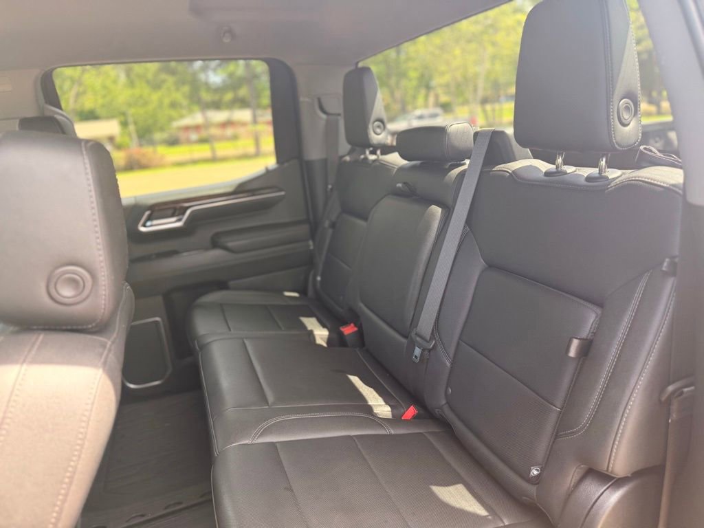 Used 2023 GMC Sierra 1500 SLT image 18