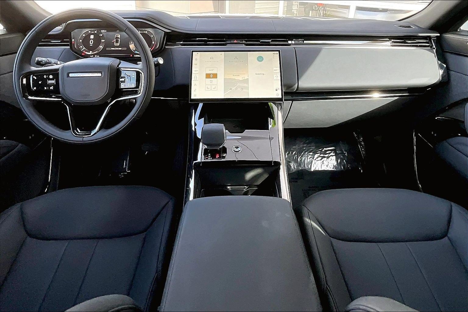 Used 2025 Land Rover Range Rover Sport SE image 15