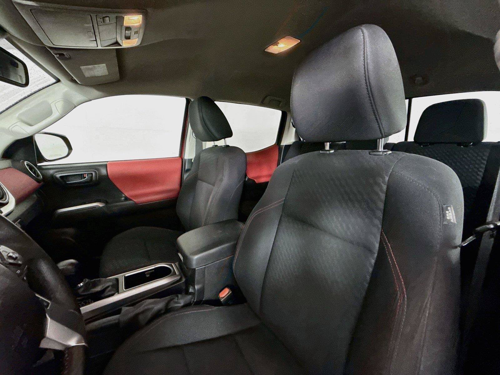Certified 2022 Toyota Tacoma SR5 RWD image 3