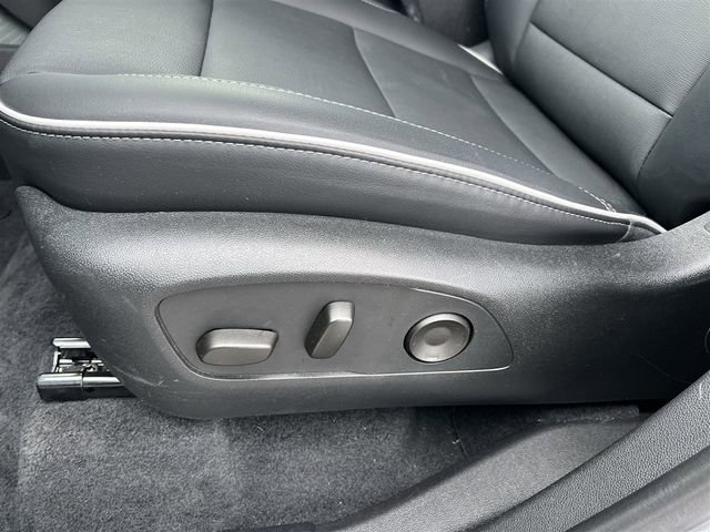 Certified 2025 Buick Enclave Preferred image 19