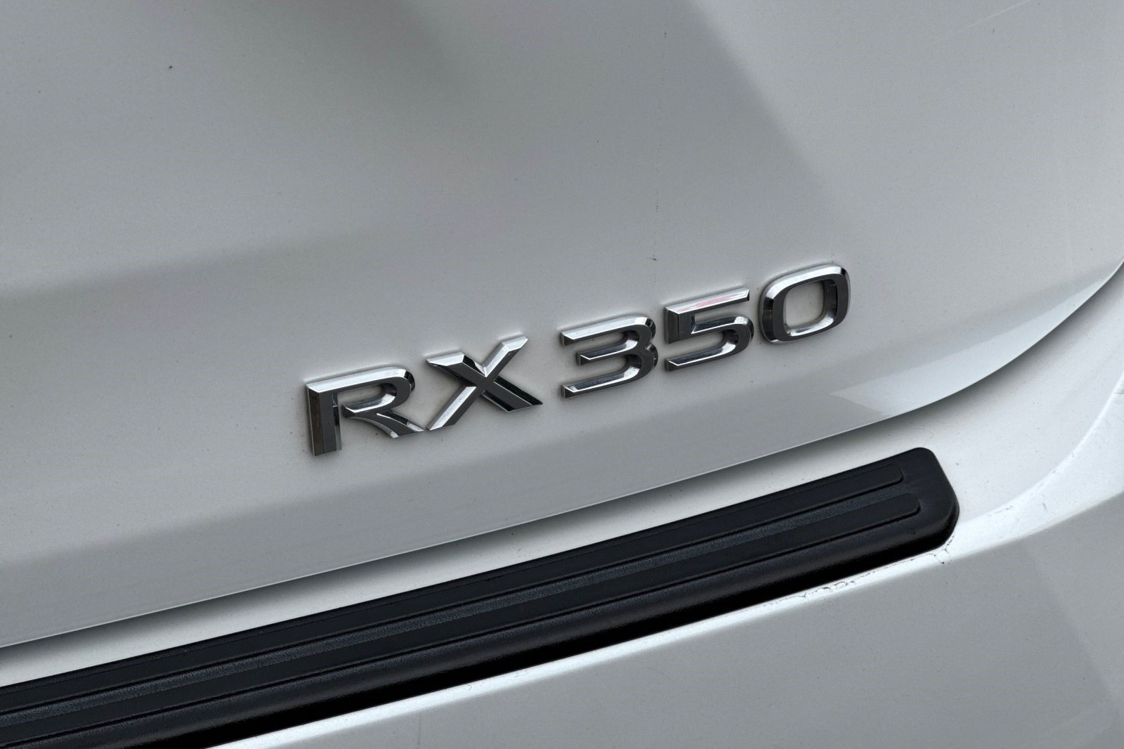 Used 2018 Lexus RX 350 AWD w/ Accessory Package image 38
