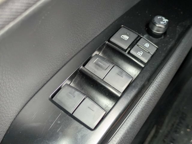 Used 2025 Toyota Camry LE FWD image 21
