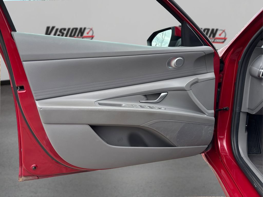 Used 2021 Hyundai Elantra SEL image 22