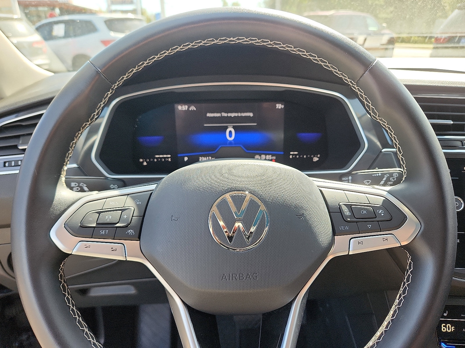 Used 2022 Volkswagen Tiguan SE image 19