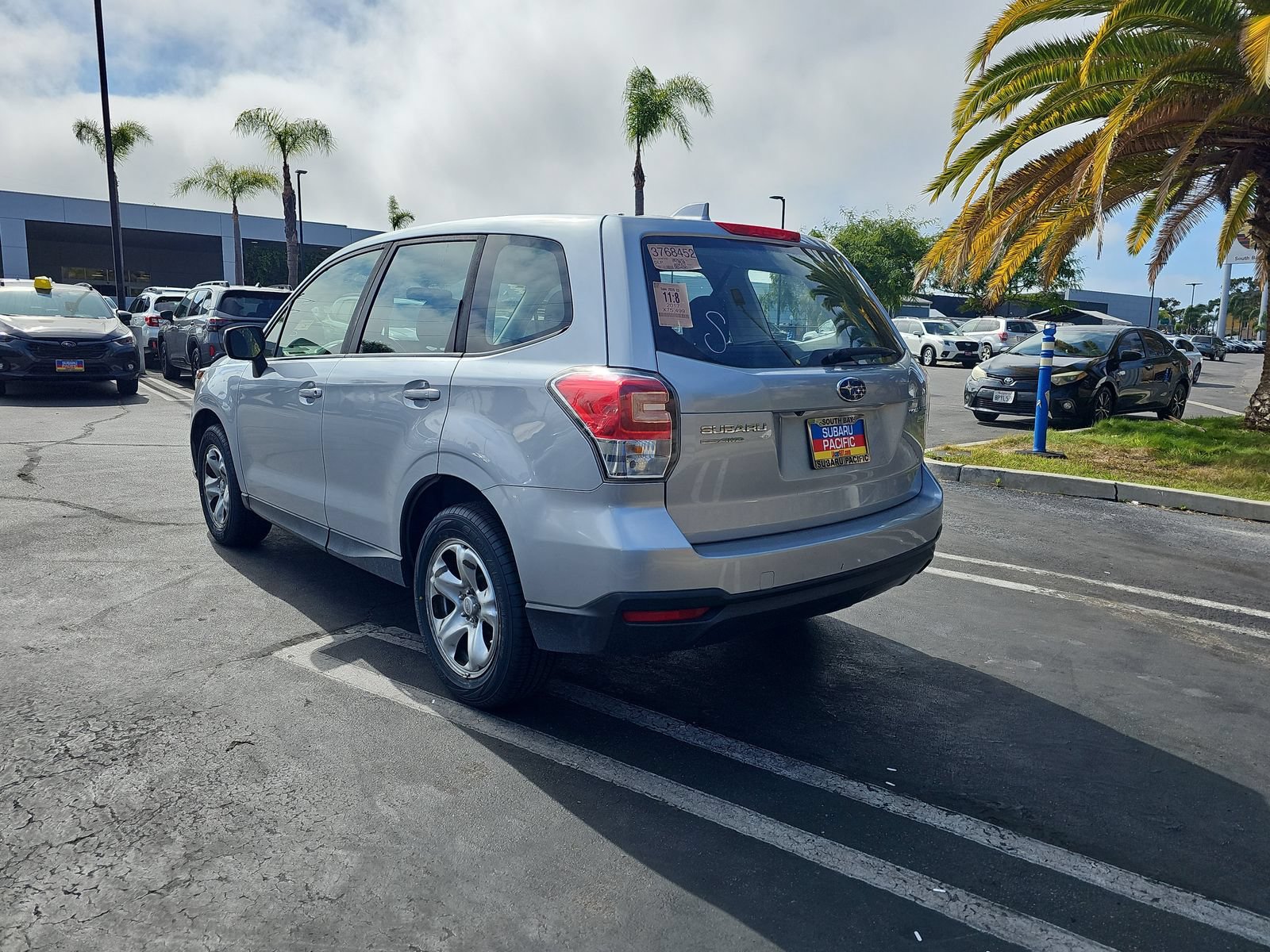 Used 2017 Subaru Forester 2.5i AWD/4WD image 5