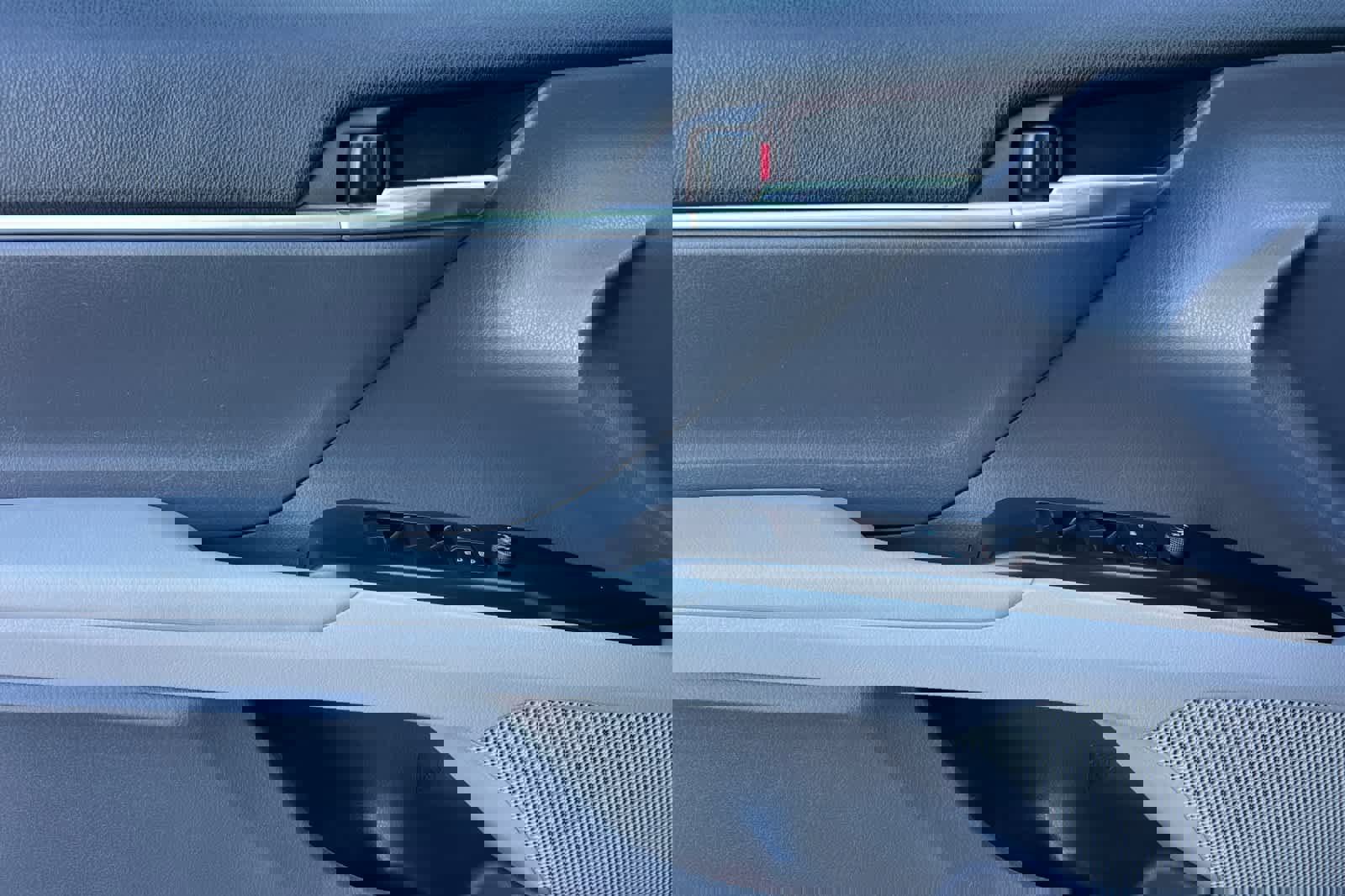 Certified 2022 Toyota Camry SE image 12