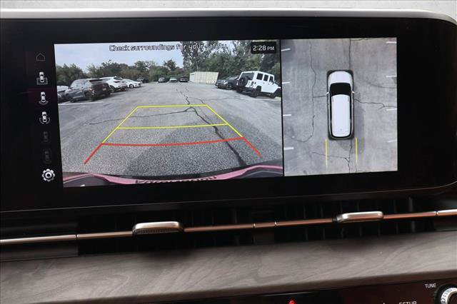 Used 2023 Kia Carnival SX FWD image 18