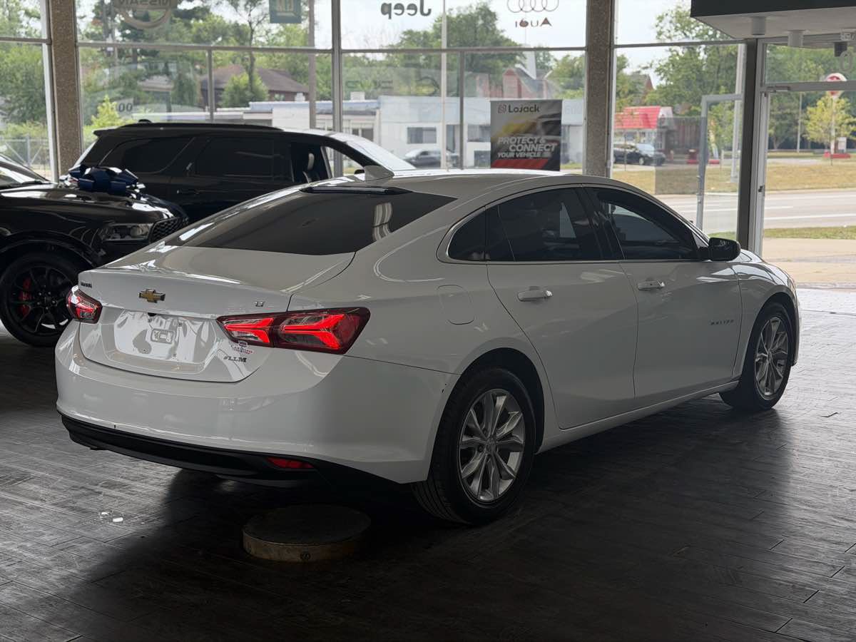Used 2019 Chevrolet Malibu LT FWD image 6