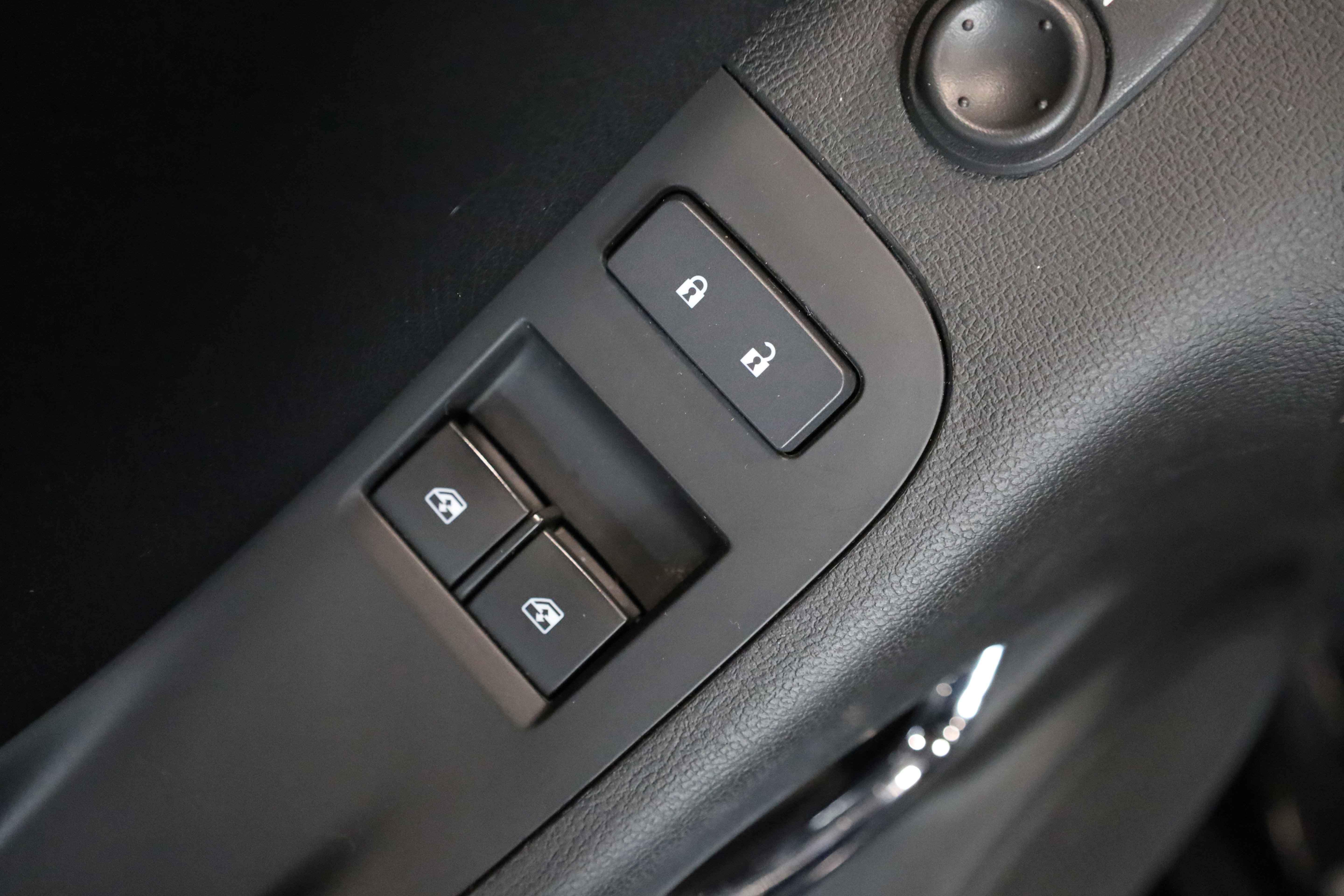 Used 2015 Chevrolet Camaro SS w/ RS Package image 11