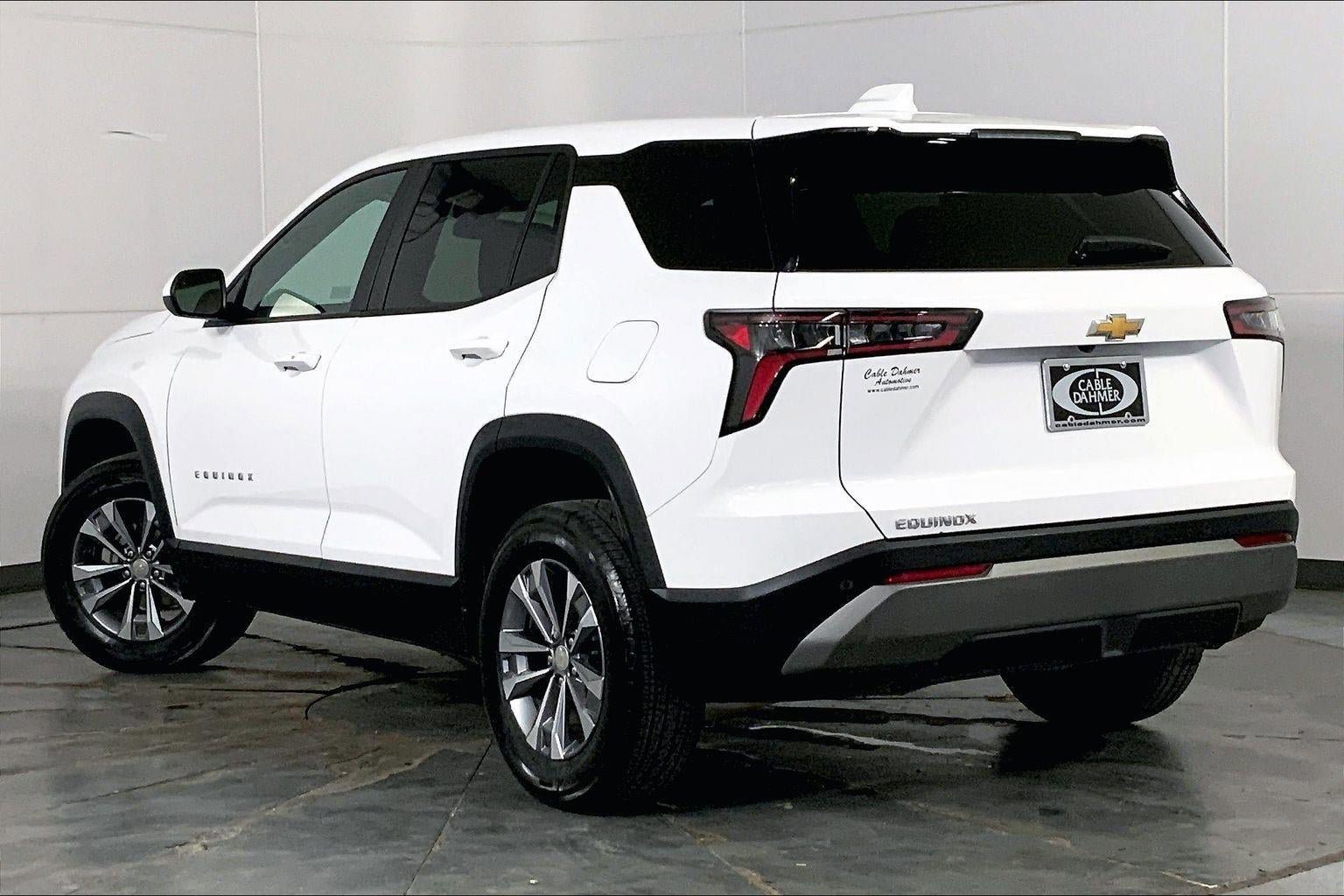 Used 2025 Chevrolet Equinox LT FWD image 11