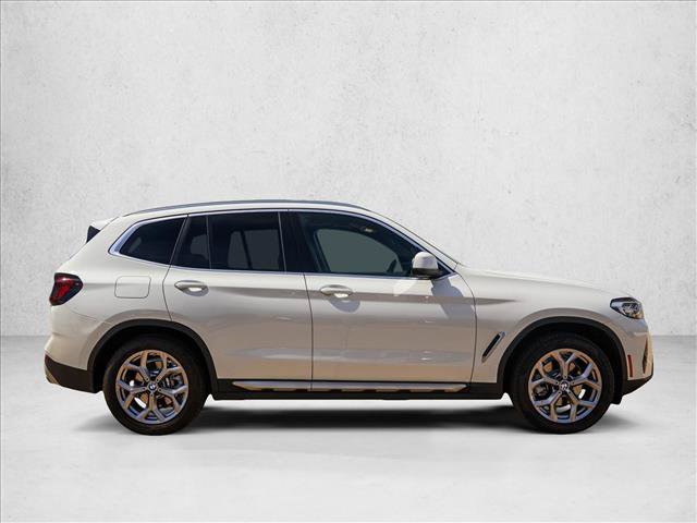 Used 2024 BMW X3 xDrive30i w/ Premium Package AWD/4WD image 4