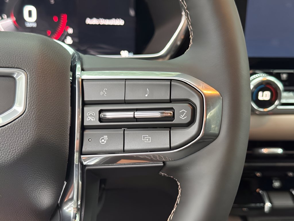New 2026 GMC Canyon Denali AWD/4WD image 12