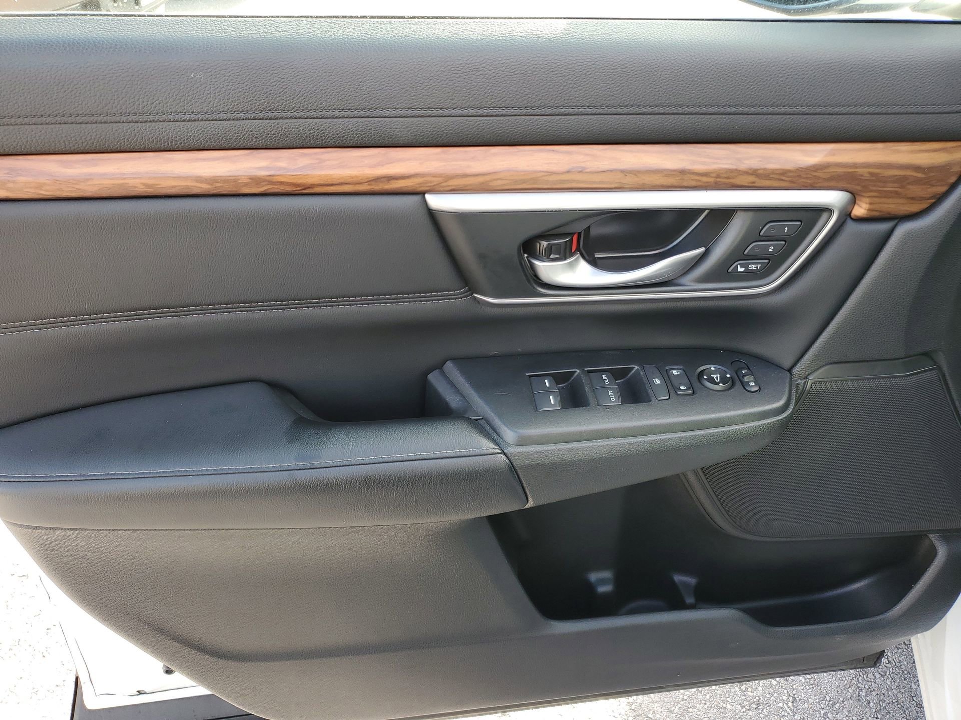 Used 2021 Honda CR-V EX-L image 18