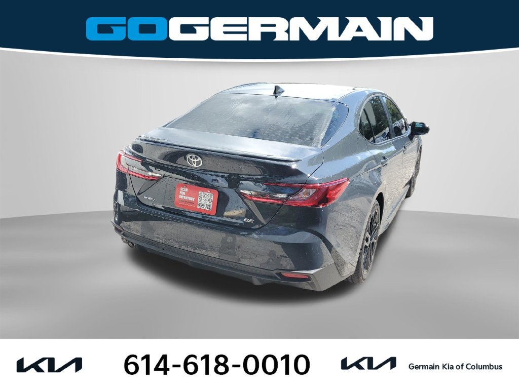 Used 2026 Toyota Camry SE FWD image 7