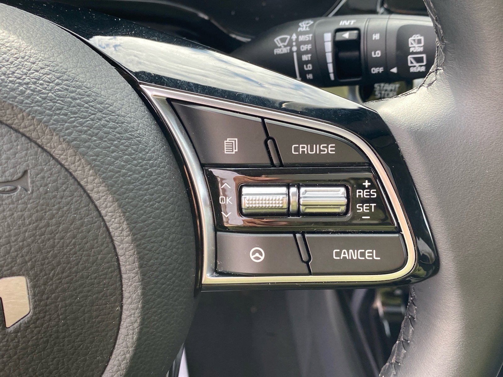 Certified 2023 Kia Seltos EX image 18