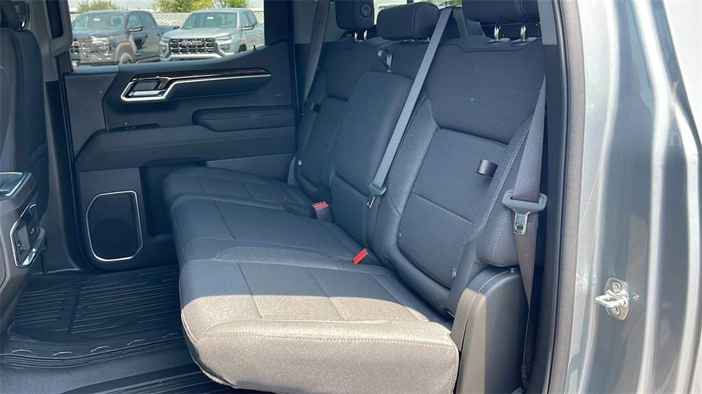 New 2025 GMC Sierra 1500 Elevation image 13