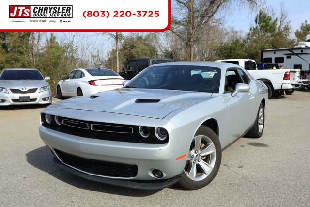 Used 2021 Dodge Challenger SXT w/ Driver Convenience Group image 1
