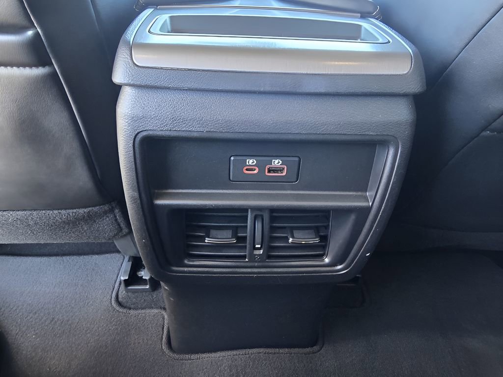 Used 2024 Nissan Murano SV image 29