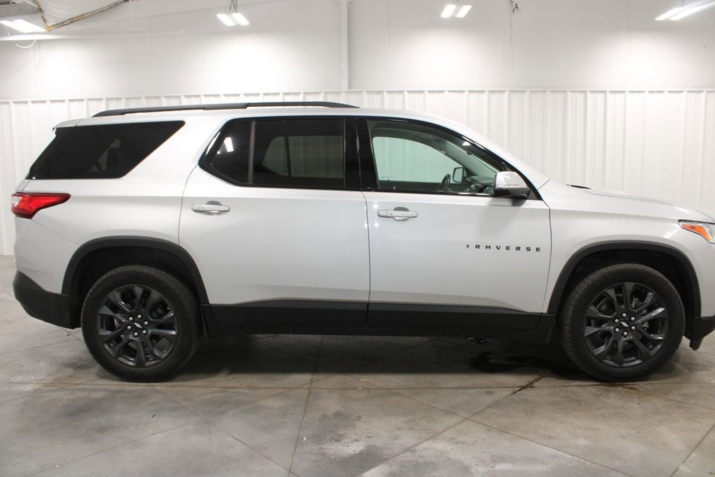 Used 2021 Chevrolet Traverse RS image 11