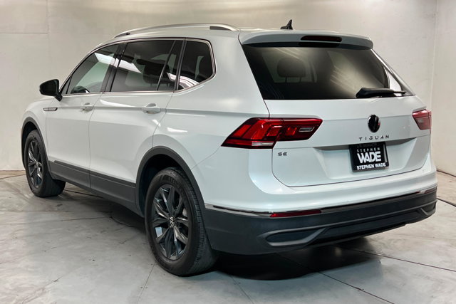 Used 2023 Volkswagen Tiguan SE FWD image 3