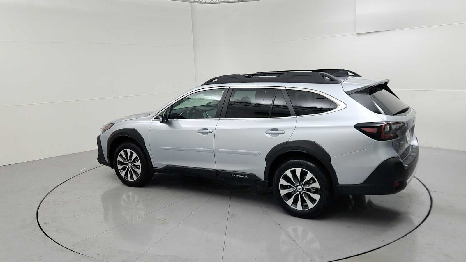 Certified 2025 Subaru Outback Limited w/ Popular Package #2 AWD/4WD image 7