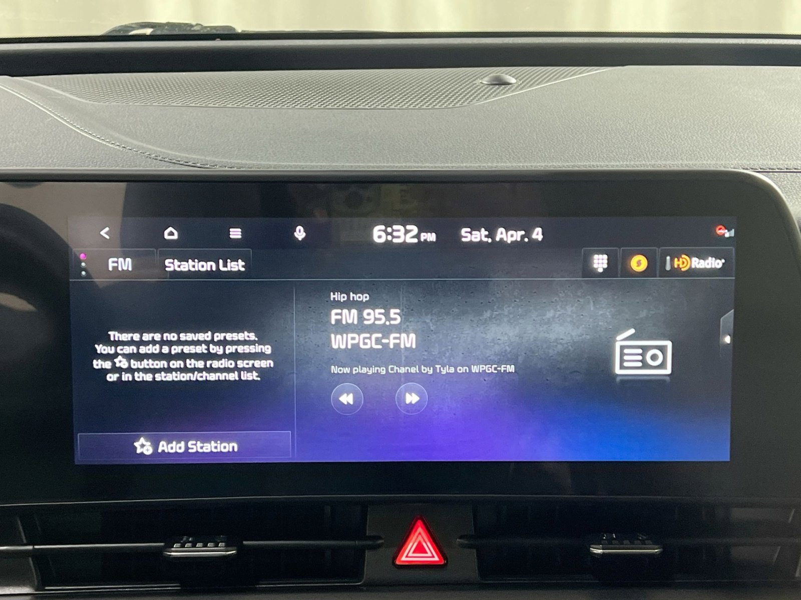 Used 2023 Kia Sportage EX image 18