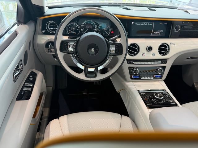 Used 2024 Rolls-Royce Ghost AWD/4WD image 11