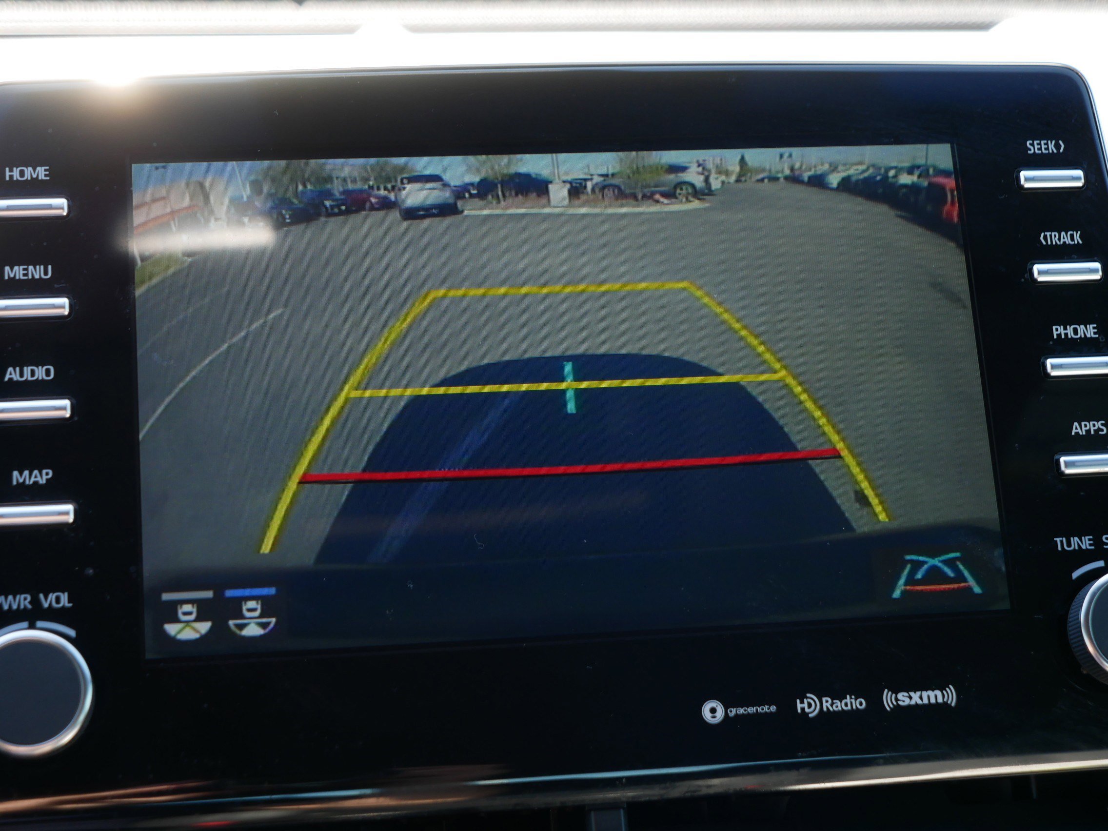 Used 2020 Toyota Avalon XLE FWD image 27