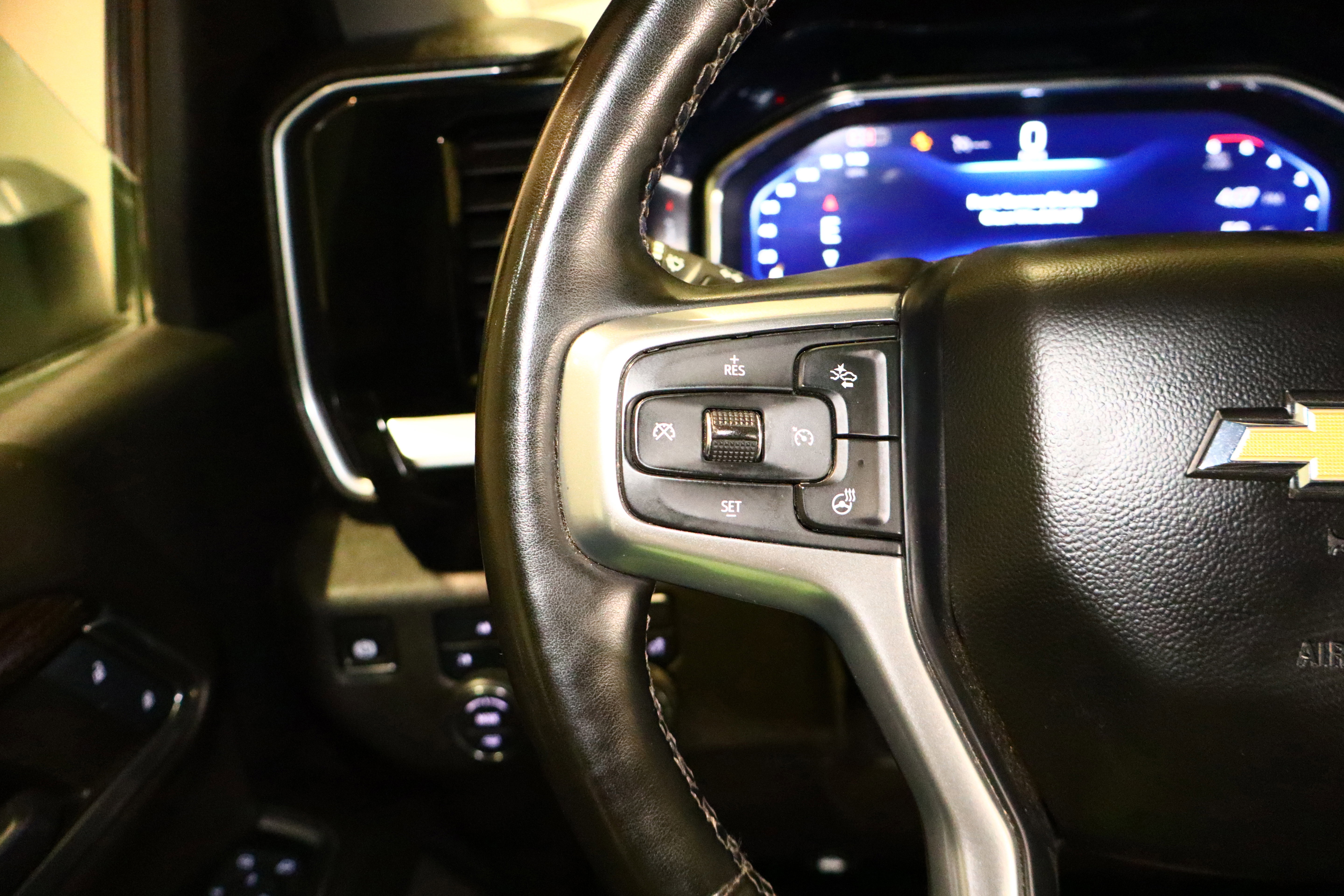 Used 2024 Chevrolet Silverado 2500 LT image 11