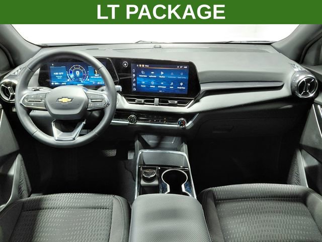 Used 2026 Chevrolet Equinox LT AWD/4WD image 2