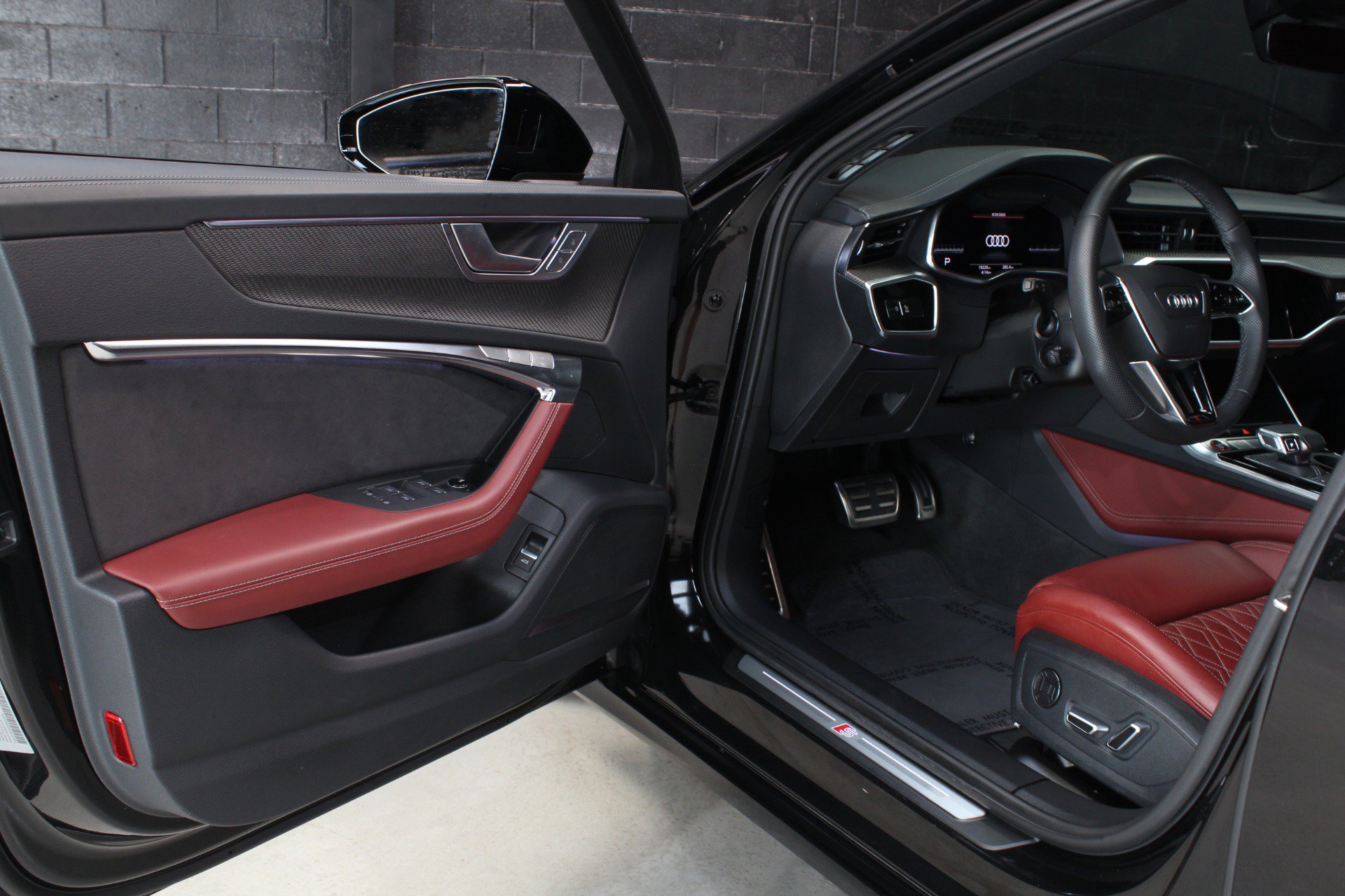 Used 2025 Audi S6 Premium Plus AWD/4WD image 26