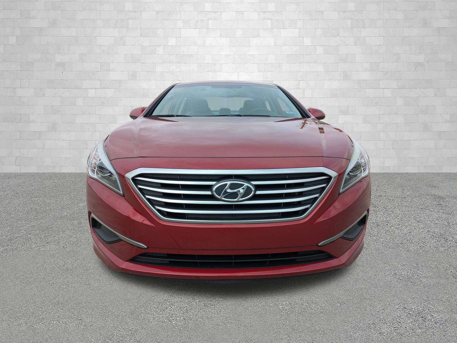 Used 2016 Hyundai Sonata SE w/ Cargo Package image 6