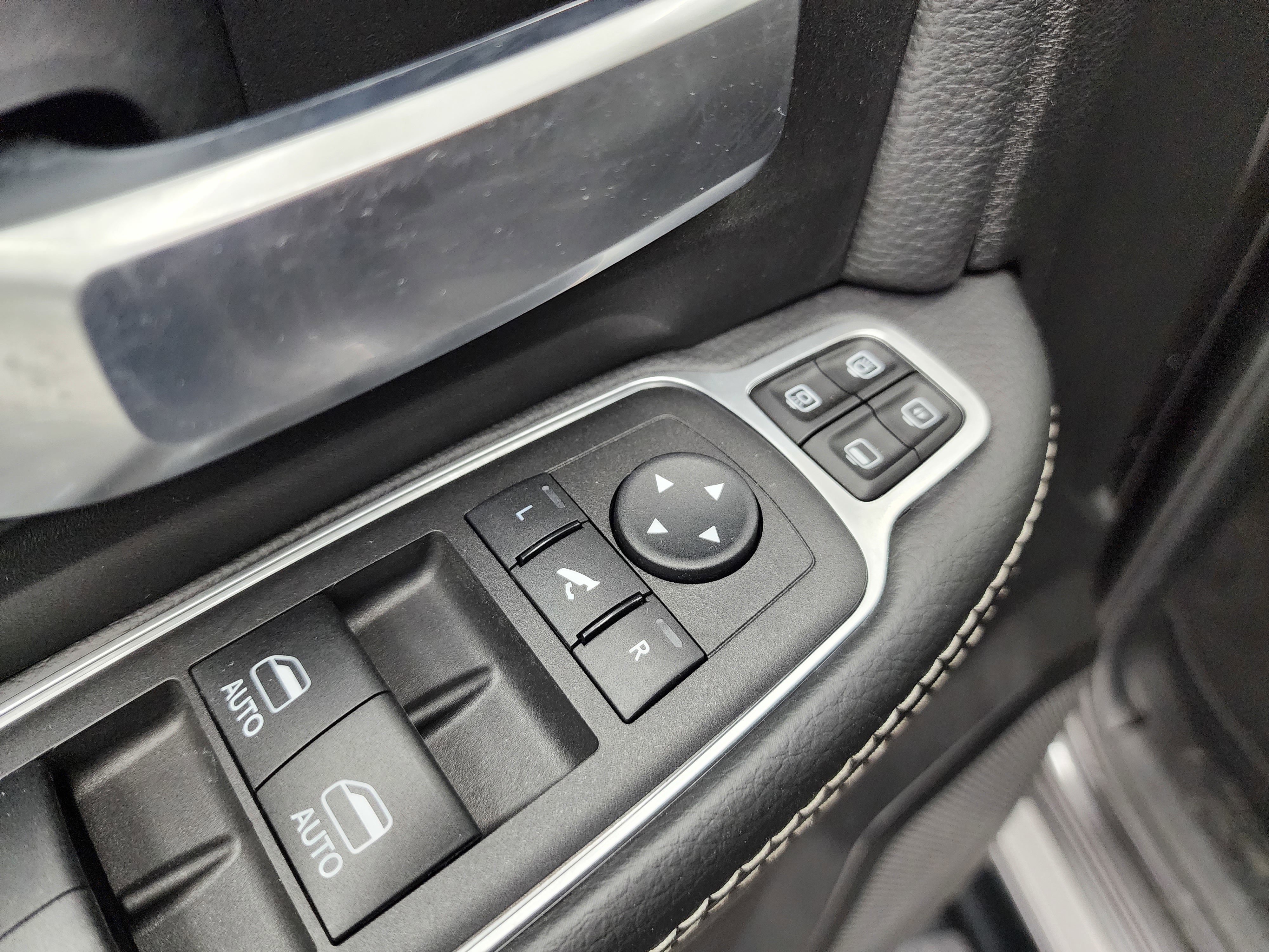 Used 2024 RAM 2500 Big Horn w/ Night Edition image 40