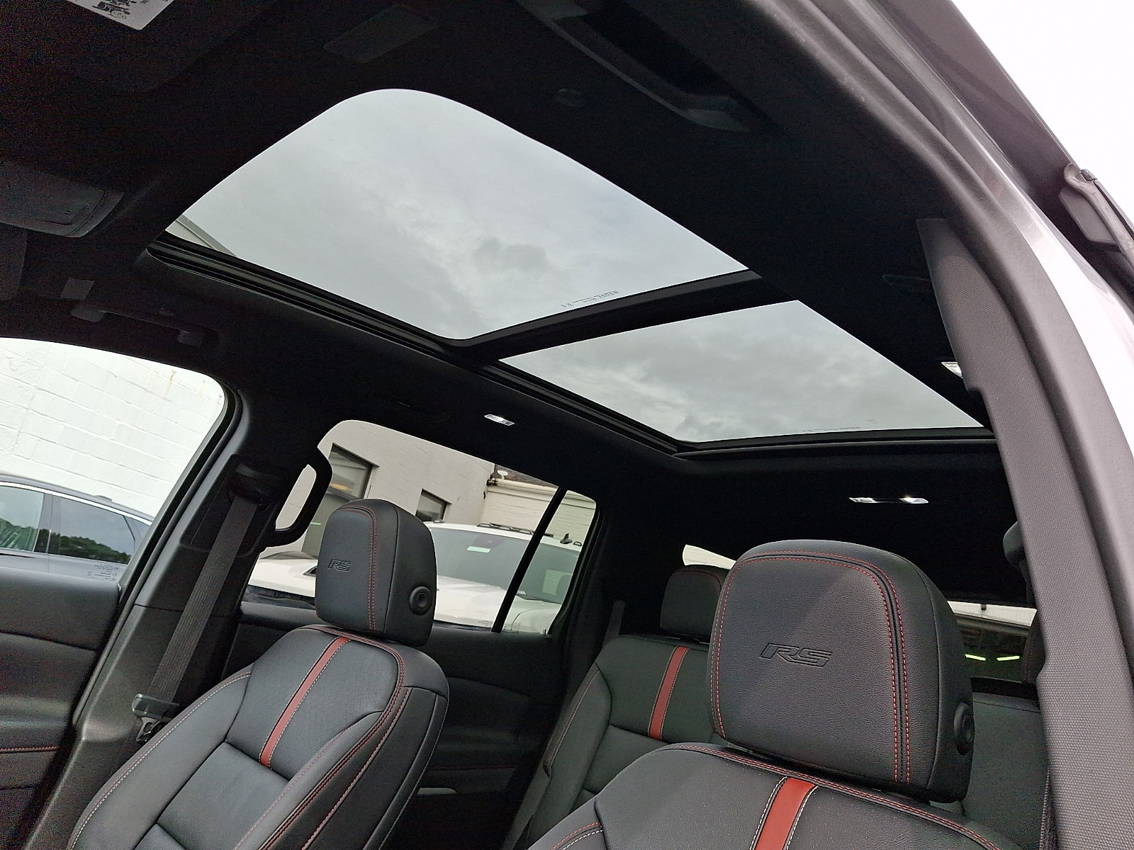Certified 2024 Chevrolet Traverse RS AWD/4WD image 17