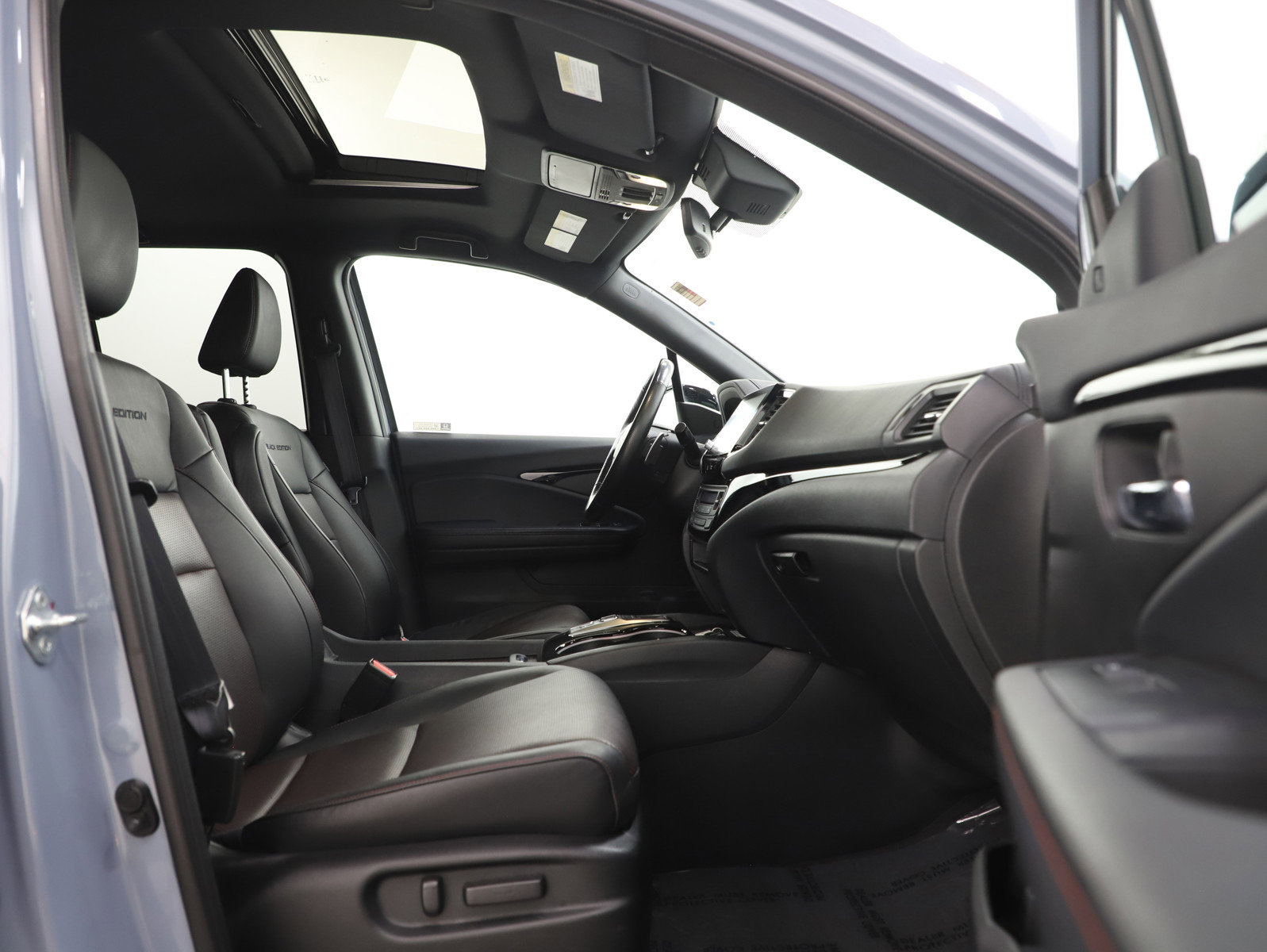 Used 2023 Honda Ridgeline Black Edition image 11