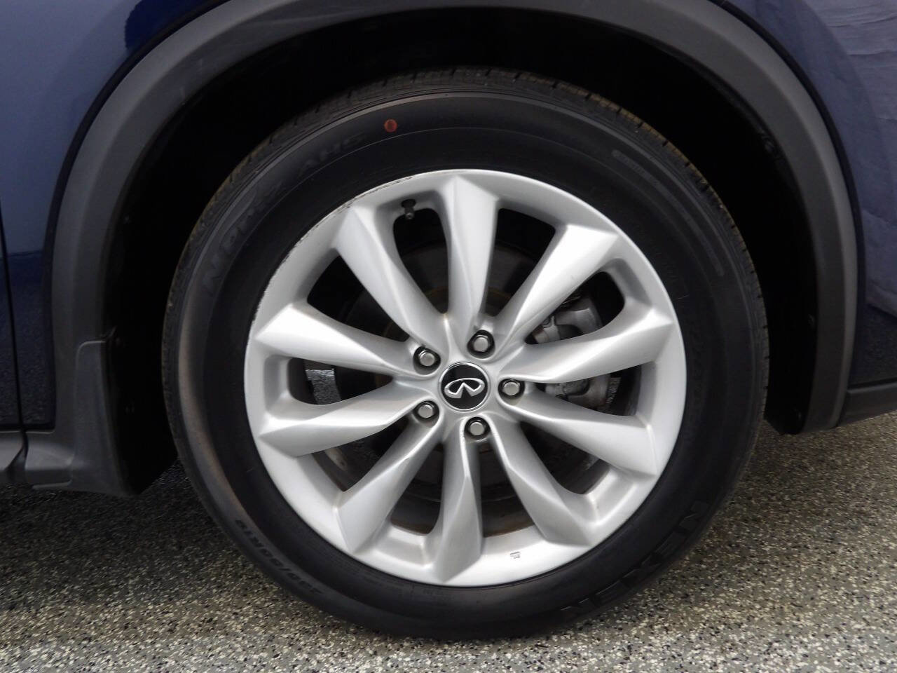 Used 2019 INFINITI QX50 Essential w/ Premium Heat Package image 20