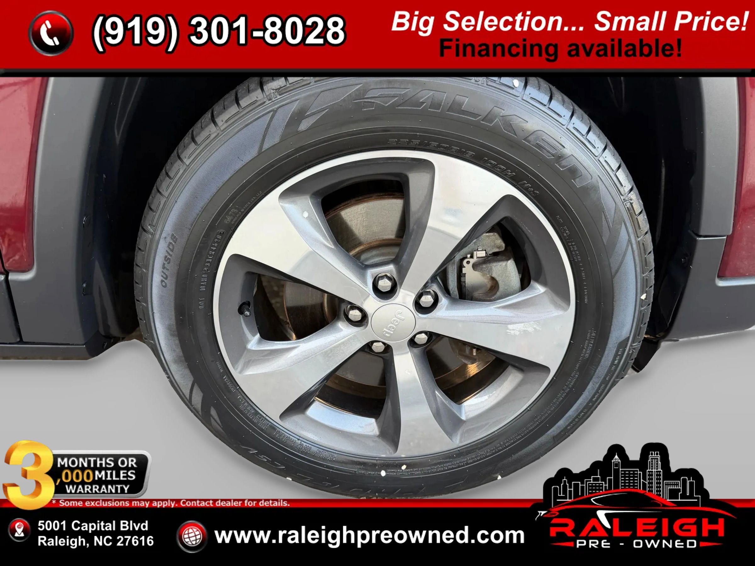 Used 2019 Jeep Cherokee Limited AWD/4WD image 35