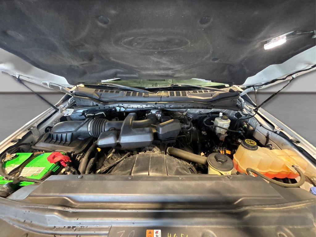 Certified 2017 Ford F250 XL w/ Power Equipment Group AWD/4WD image 15