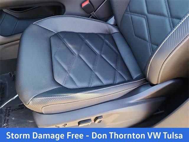 New 2026 Volkswagen Atlas Cross Sport SE image 15