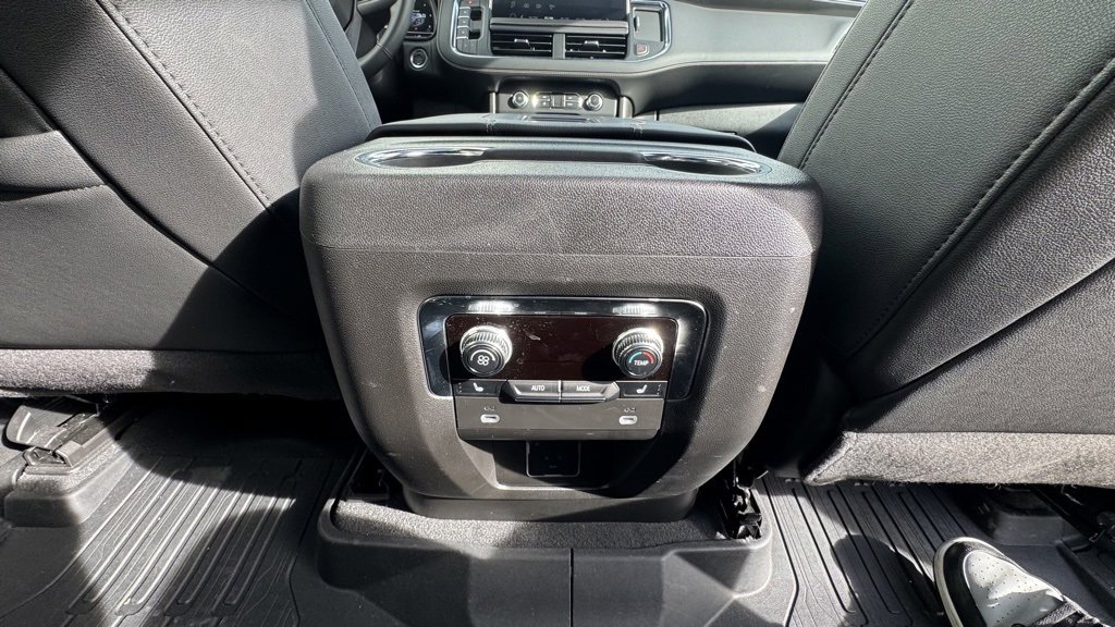 Used 2024 GMC Yukon AT4 w/ Max Trailering Package image 13