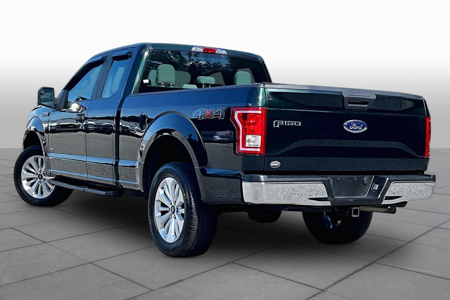 Used 2016 Ford F150 XL w/ Equipment Group 101A Mid AWD/4WD image 12