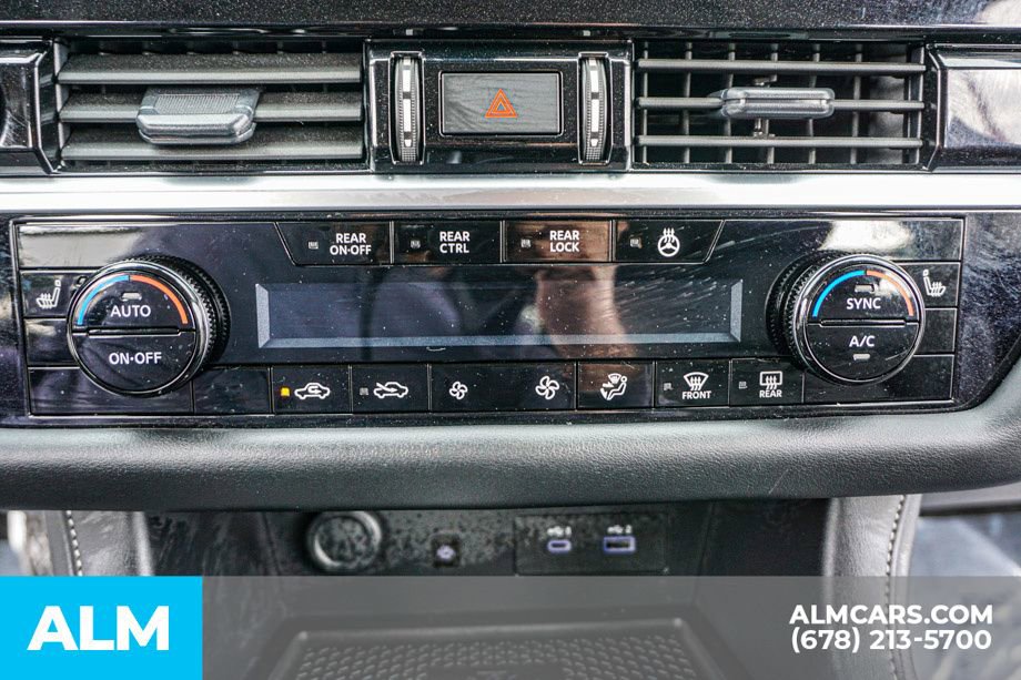 Used 2025 Nissan Pathfinder SL w/ SL Premium Package image 44