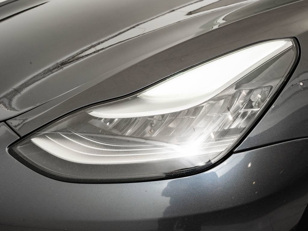 Used 2019 Tesla Model 3 Long Range RWD image 14