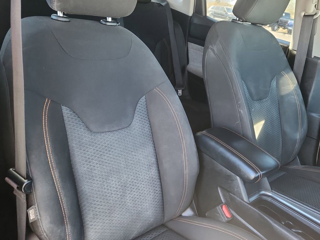 Used 2022 Jeep Compass Sport image 15