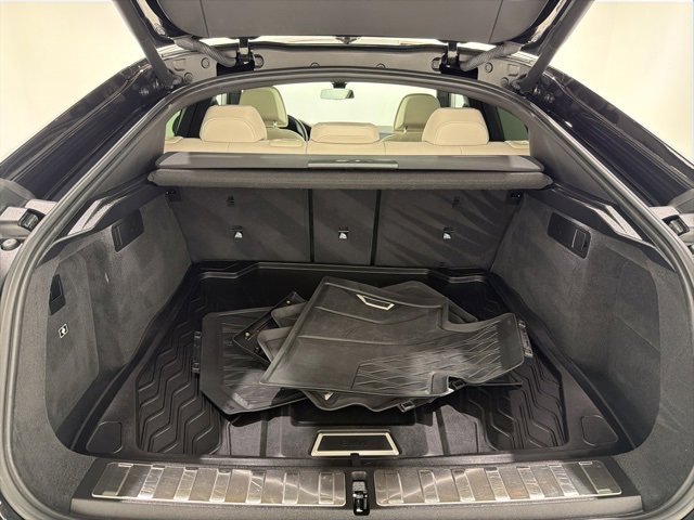 Certified 2023 BMW X6 xDrive40i w/ Executive Package image 25