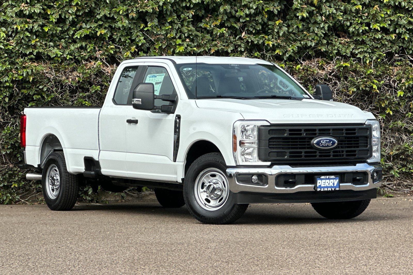 New 2025 Ford F250 XL w/ XL Chrome Package