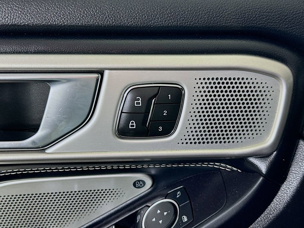 Used 2020 Ford Explorer ST w/ ST Street Pack image 22