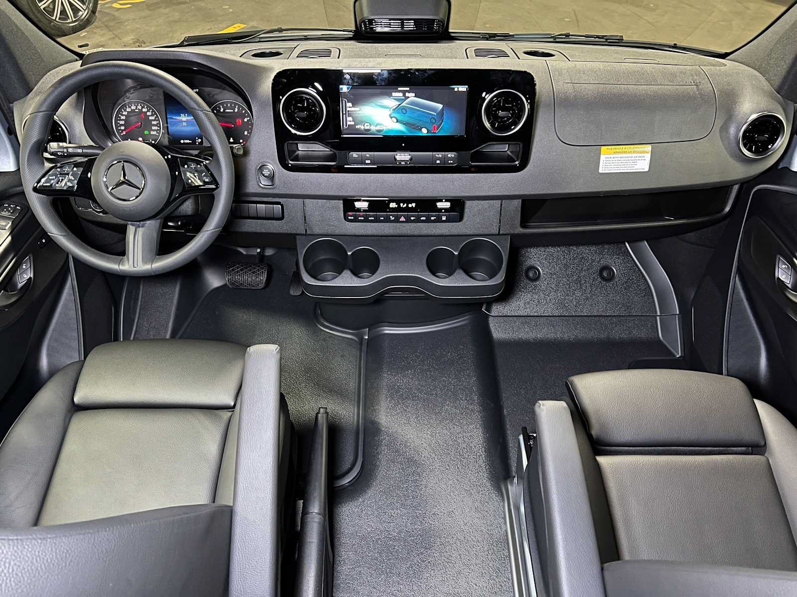 Used 2025 Mercedes-Benz Sprinter 2500 image 41